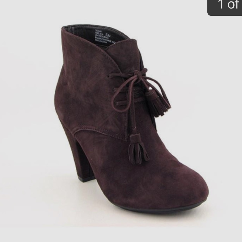 Me Too Odelia Womens Shoes Brown Ankle Boots Suede Heels